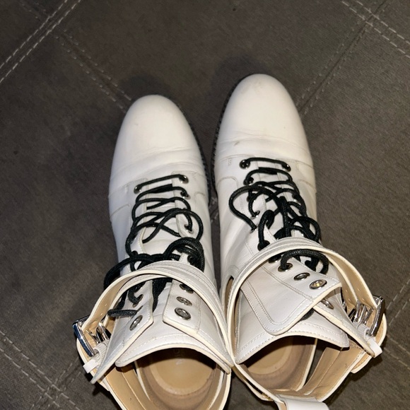 White michael kors boots - Picture 5 of 9